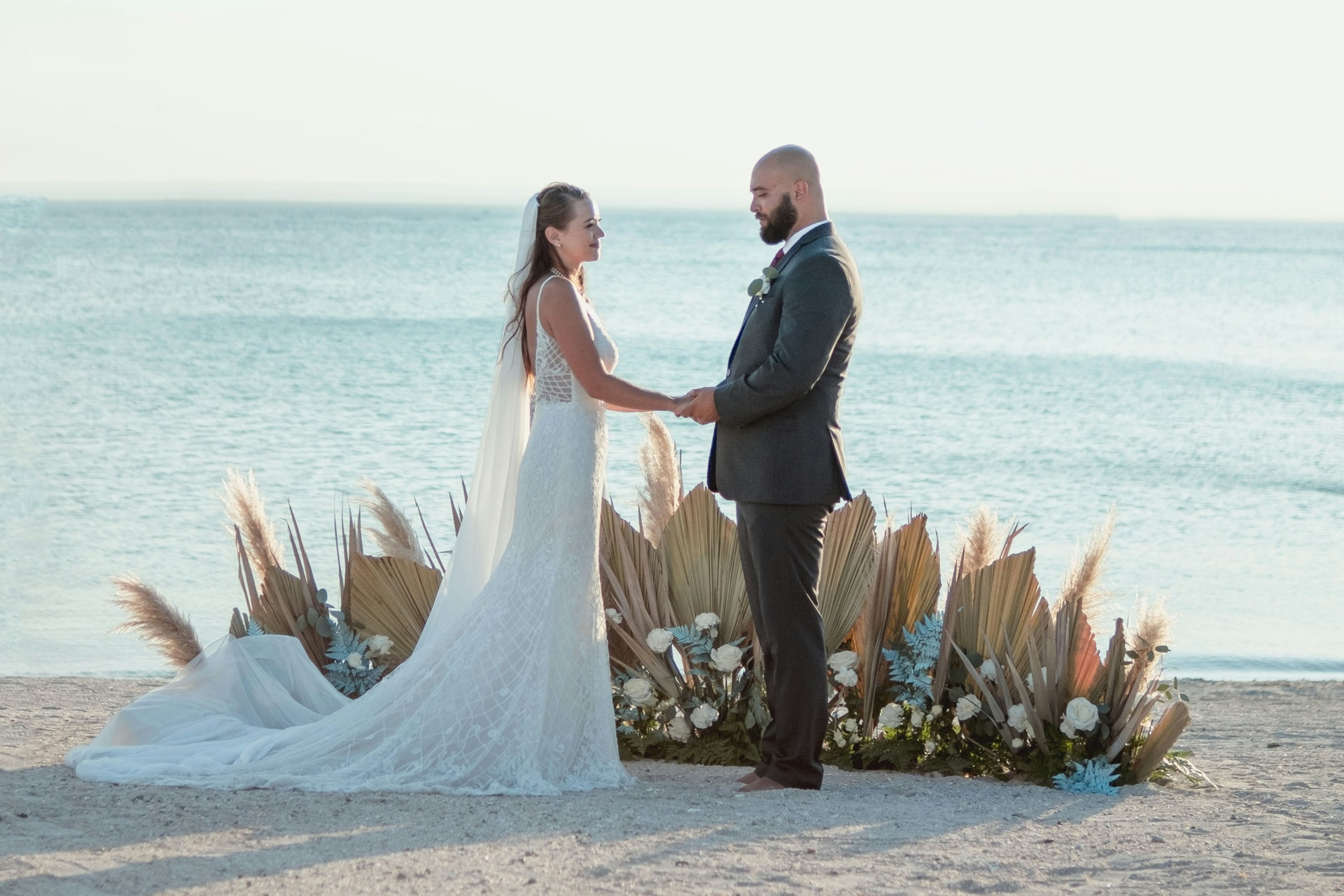 Couple on beach wedding in Riviera Maya